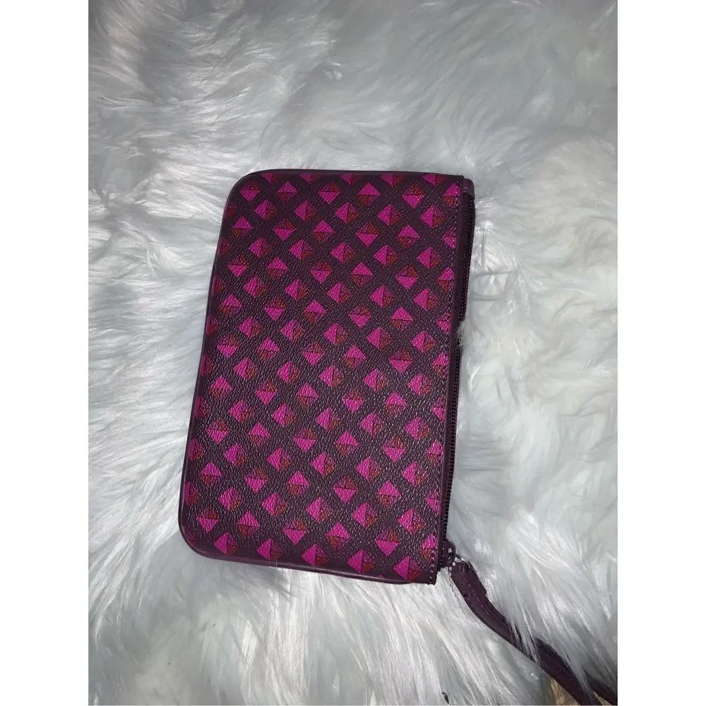 Vera Bradley size 8x5